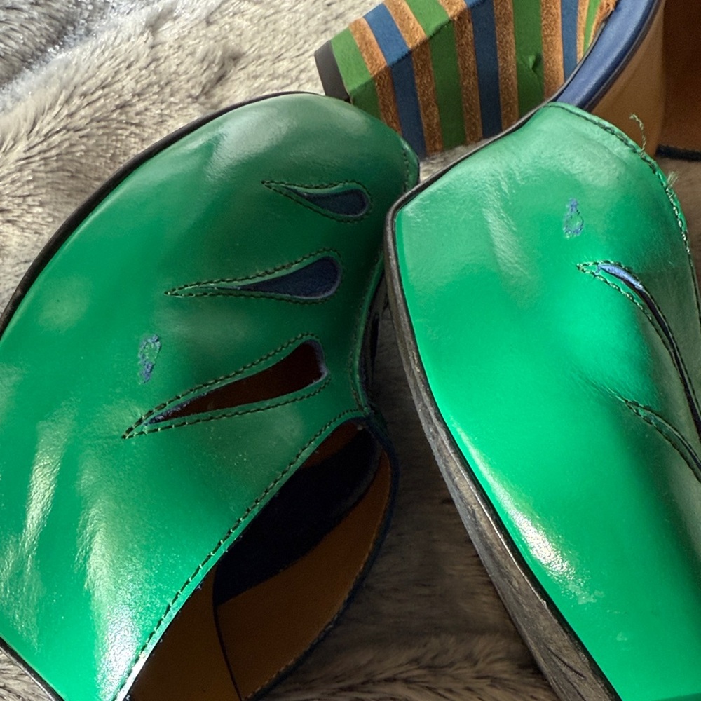 Size 6 Fluevog Green Maier Platform Heels - Picture 7 of 9
